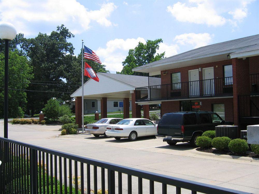 America'S Best Value Inn & Suites Sheridan Bagian luar foto