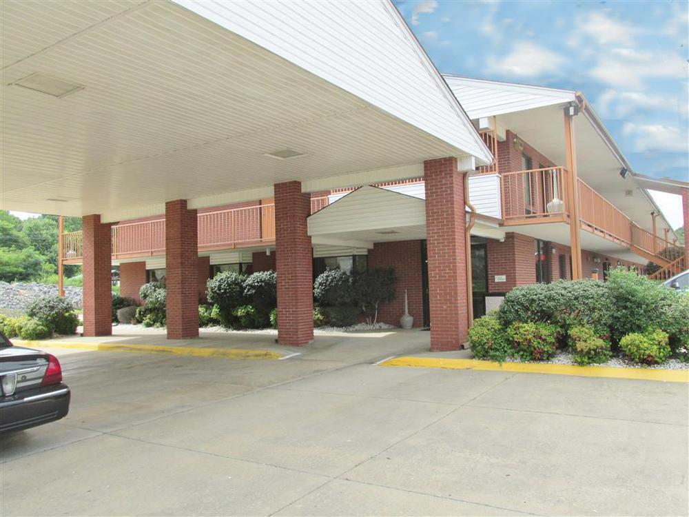 America'S Best Value Inn & Suites Sheridan Bagian luar foto